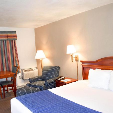 Attleboro Motor Inn Ngoại thất bức ảnh