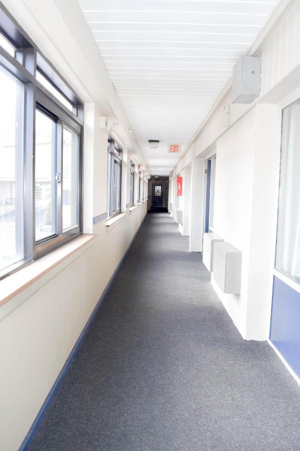 Attleboro Motor Inn Ngoại thất bức ảnh